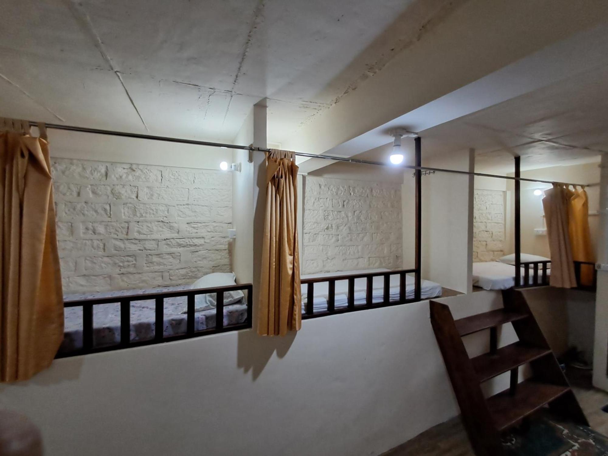 Dormitories/Hosteller, Giftland Homestay Āīzawl Dış mekan fotoğraf