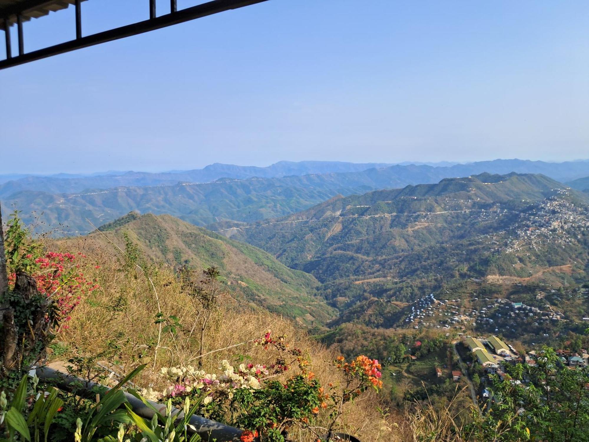 Dormitories/Hosteller, Giftland Homestay Āīzawl Dış mekan fotoğraf